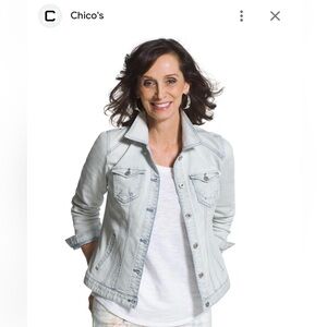 Chicos Light wash denim jacket. Cute!